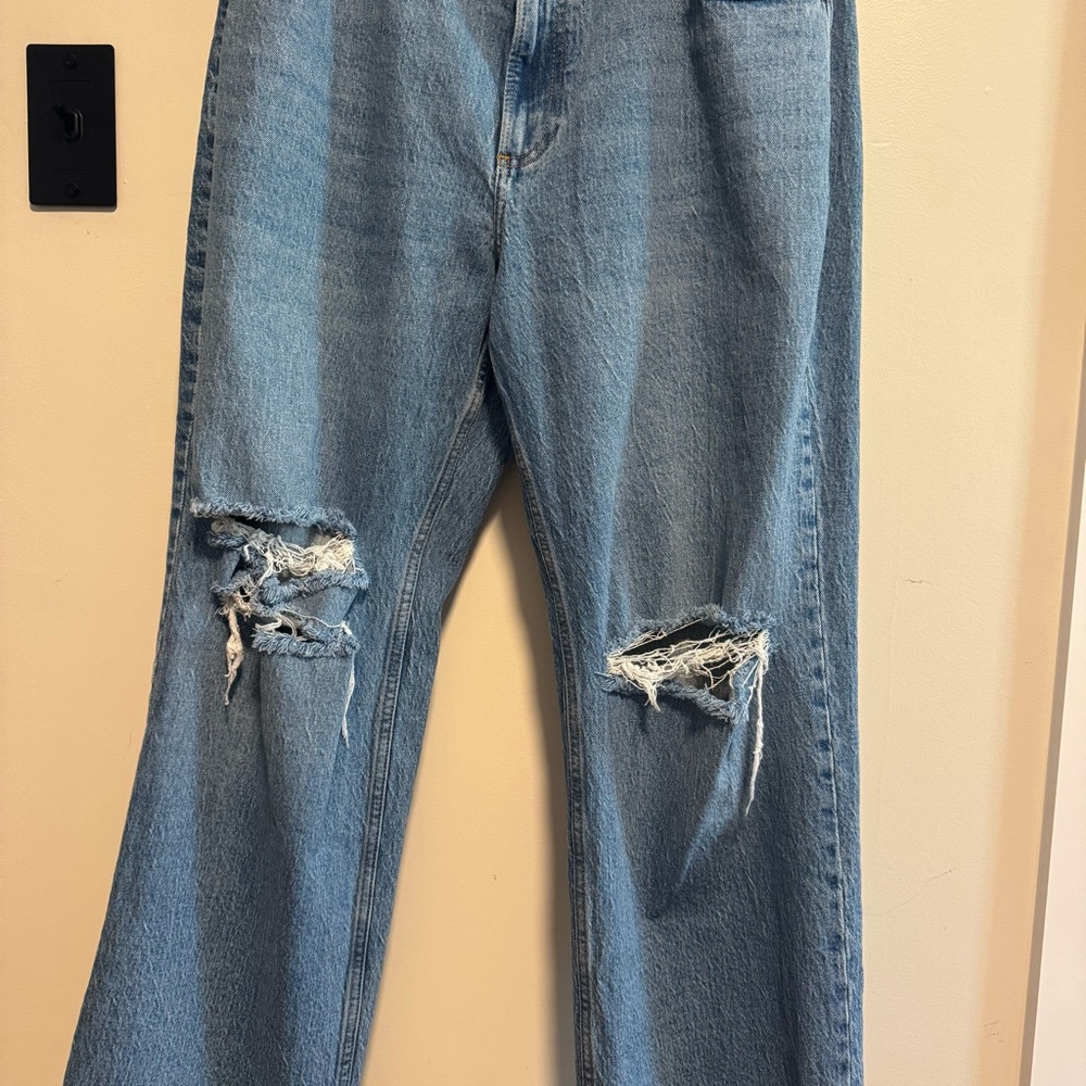 Abercrombie & Fitch Light Blue Distressed Women Jeans - Picture 7 of 10